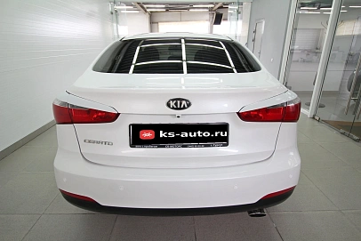 Kia Cerato, 2013г., передний привод, механика
