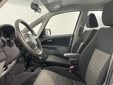 Suzuki SX4, 2012г., передний привод, автомат