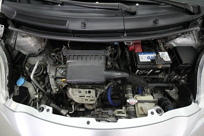 Toyota Yaris, 2008г., передний привод, робот
