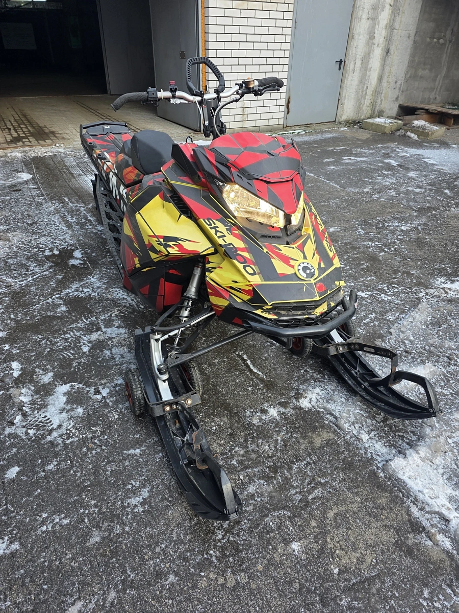 BRP Ski Doo Summit 850, 2016г.