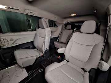 Toyota Sienna, 2021г., передний привод, автомат