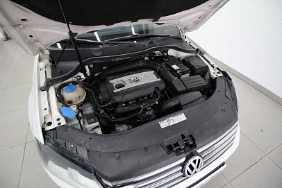 Volkswagen Passat, 2011г., передний привод, робот