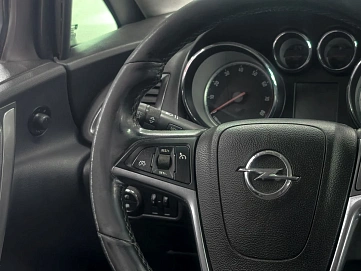 Opel Astra, 2010г., передний привод, автомат
