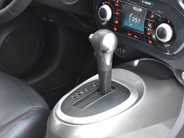 Nissan Juke, 2013г., передний привод, вариатор