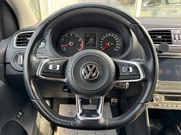 Volkswagen Polo, 2019г., передний привод, автомат