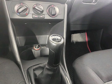 Volkswagen Polo, 2011г., передний привод, механика