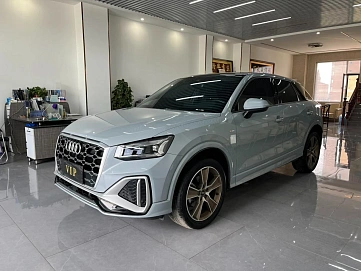 Audi Q2, 2022г., передний привод, робот