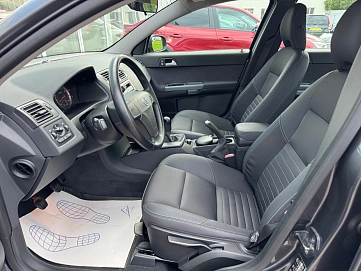 Volvo S40, 2007г., передний привод, механика
