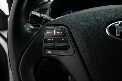 Kia Cerato, 2013г., передний привод, механика