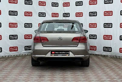 Volkswagen Passat, 2013г., передний привод, робот