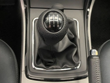 Mazda 6, 2012г., передний привод, механика