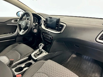 Kia Ceed, 2020г., передний привод, автомат
