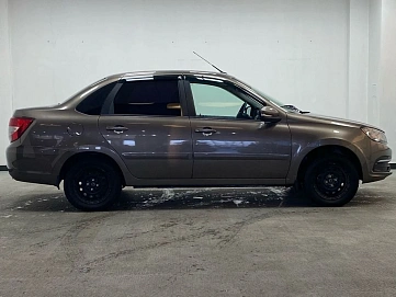 Lada (ВАЗ) Granta, 2019г., передний привод, механика