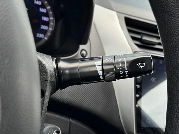 Hyundai Solaris, 2015г., передний привод, автомат