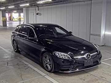 Mercedes-Benz C-Класс, 2018г, задний привод, автомат