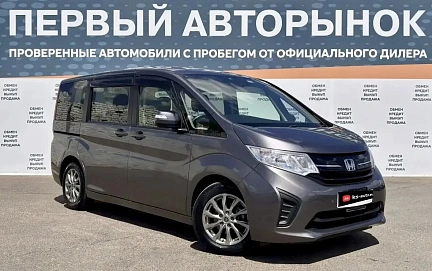 Honda Stepwgn, 2018г., передний привод, вариатор