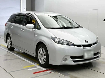 Toyota Wish, 2011г, полный привод, вариатор