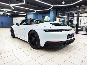 Porsche 911, 2022г., полный привод, робот