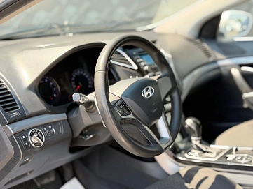 Hyundai i40, 2013г., передний привод, автомат