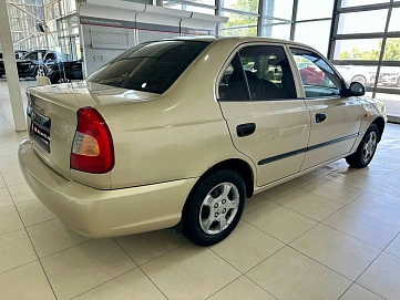 Hyundai Accent, 2004г., передний привод, механика