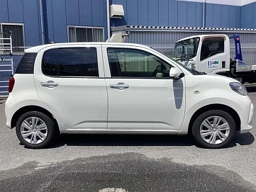Toyota Passo, 2022г., передний привод, вариатор