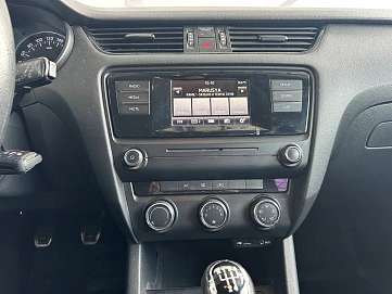 Skoda Octavia, 2014г., передний привод, механика