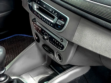 Renault Megane, 2009г., передний привод, механика