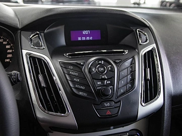 Ford Focus, 2012г., передний привод, механика