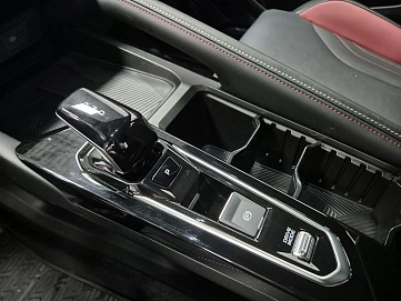 Geely Coolray, 2024г., передний привод, робот