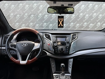 Hyundai i40, 2014г., передний привод, автомат