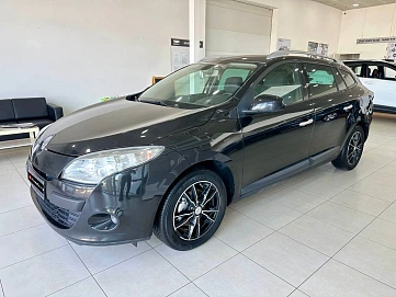 Renault Megane, 2010г., передний привод, механика