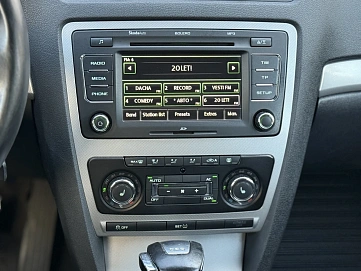 Skoda Octavia, 2010г., передний привод, робот