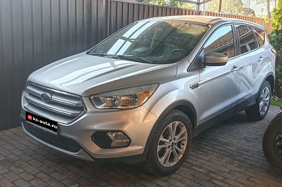Ford Escape, 2017г, полный привод, автомат
