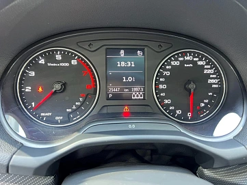 Audi Q2, 2022г., передний привод, робот