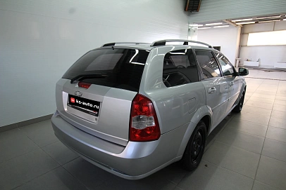 Chevrolet Lacetti, 2012г., передний привод, механика
