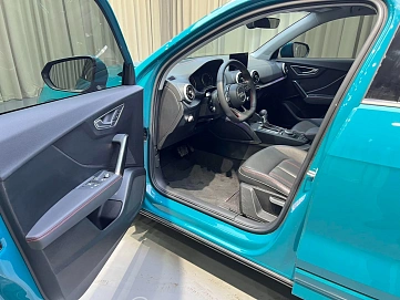 Audi Q2, 2022г., передний привод, робот