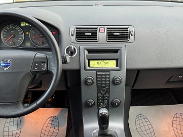 Volvo S40, 2007г., передний привод, механика