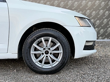 Skoda Octavia, 2019г., передний привод, автомат