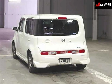 Nissan Cube, 2012г., передний привод, вариатор