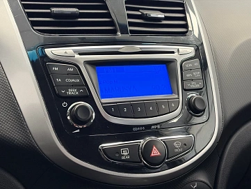 Hyundai Solaris, 2013г., передний привод, автомат