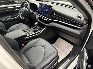 Toyota Highlander, 2026г., полный привод, автомат