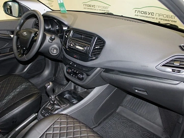 Lada (ВАЗ) Vesta, 2016г., передний привод, механика