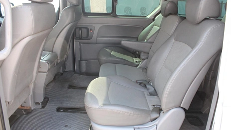 Hyundai Grand Starex, 2009г., передний привод, автомат