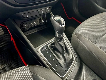 Hyundai Solaris, 2017г., передний привод, автомат