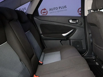 Ford Mondeo, 2009г., передний привод, механика