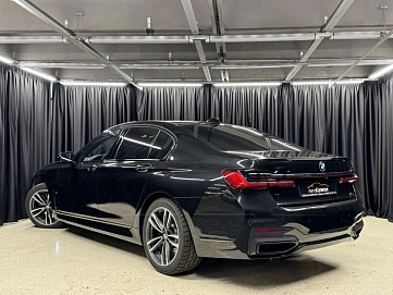 BMW 7 серии, 2021г., полный привод, автомат