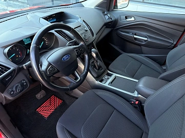 Ford Kuga, 2017г., передний привод, автомат