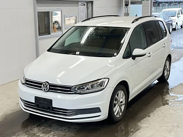 Volkswagen Touran, 2016г, передний привод, робот