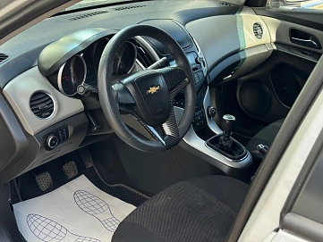Chevrolet Cruze, 2014г., передний привод, механика