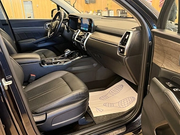 Kia Sorento, 2021г., полный привод, робот
